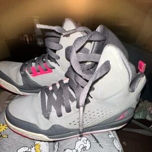 Jordan Women's Sneakers in Gray and Pink
